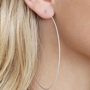 LARGE WIRE HOOP EARRINGS